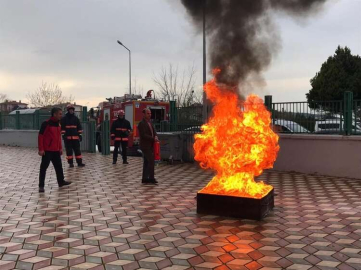 Belediye Personeline Deprem Ve Yangın Eğitimi