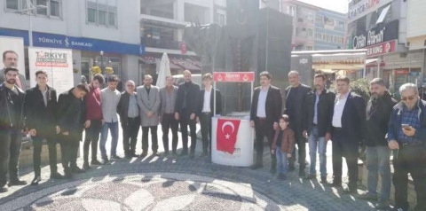 Alperenler Şehitler İçin Dua Edip Helva Dağıttı