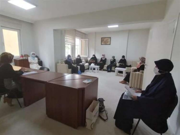 Bayan Hafızlar Kitap Değerlendirmesi Yaptı