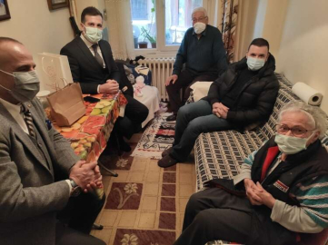 Bağatar Yaşlıları Unutmadı
