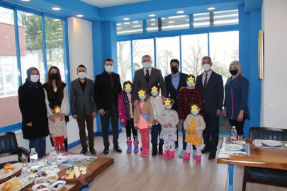 Çiçek Çocukları Yalnız Bırakmadı