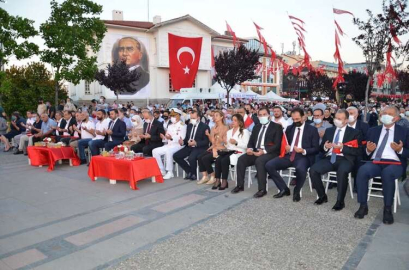 Yalova 15 Temmuz Şehitlerini Andı
