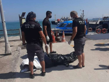 Yalova’da Denizde Erkek Cesedi Bulundu