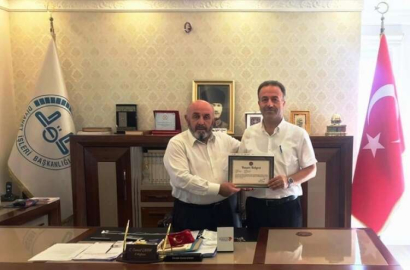 Müftü Eren’e Başarı Ödülü