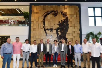 Gürel, Salıcı Ve Kaftancıoğlu İle Biraraya Geldi