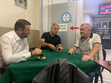 Kravatsız, Protokolsüz Ziyaret