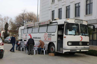 Müdürlük Personelinden Kan Bağışı
