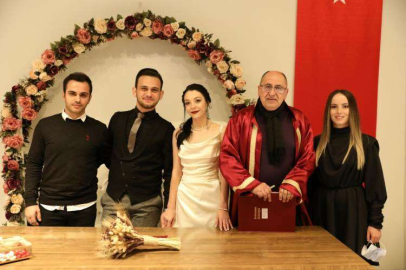 Yalova’da ‘2-2-22’ de Nikahlar Kıyıldı