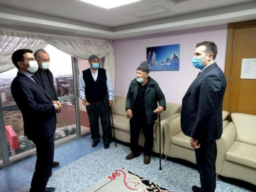 Laçin Huzurevi Sakinlerini Kandilde Yalnız Bırakmadı