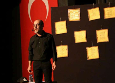 Çalıkuşu Kabare Gençlere Şiiri Sevdiriyor