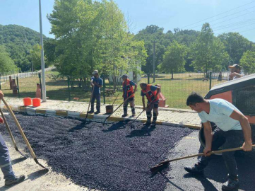 Termal’de Aşınan Yollara Asfalt Yama Yapıldı