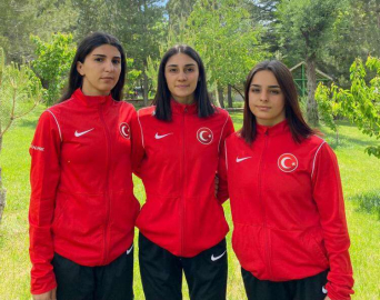 Termalli Kadın Güreşçilerden 3 Avrupa Madalyası