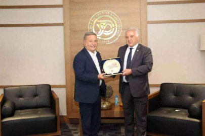 Arjantin Eski Devlet Başkanı Erol Ve Becan’ı Ziyaret Etti