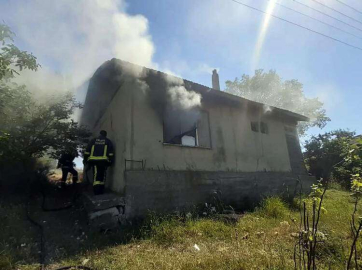 Metruk Evde Yangın Çıktı