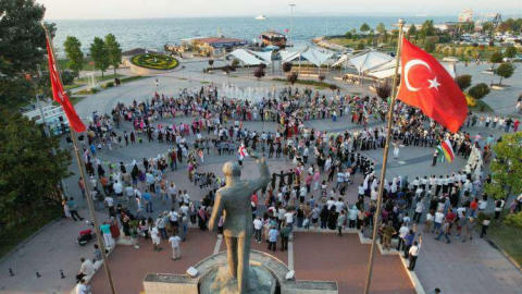 Türk Ve Yabancı Çocuklar Atabarı Oynadı
