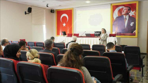 Akademik Personellere Beden Dili Eğitimi