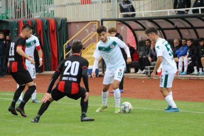 Yalovaspor Evinde Yıkıldı