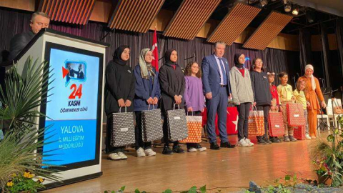 Altınova Anadolu Lisesi’ne Ödül Yağmuru