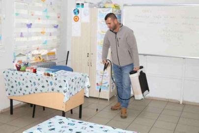 Çınarcık’ta Okullar Dezenfekte Ediliyor