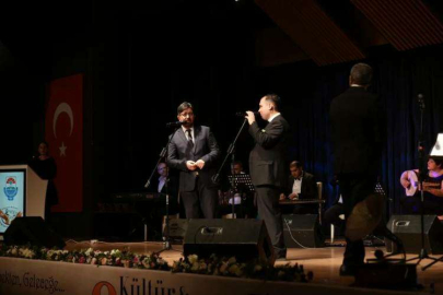 Şifahane Korosu Şarkıları İle Büyüledi