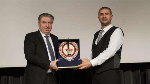 “Metaverse Evreni Ve Din” Temalı Sunum Yoğun İlgi Gördü