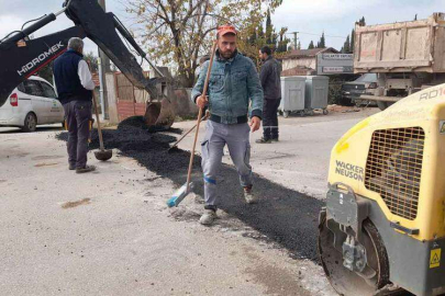 Termal Caddesi’nde Asfalt Onarım Çalışması