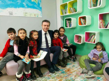 Kütüphanesiz Okul Kalmadı