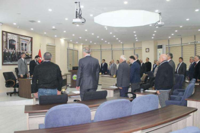 Deprem Şehitleri İçin Saygı Duruşu