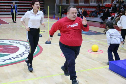 Down Sendromlular Doyasıya Eğlendi