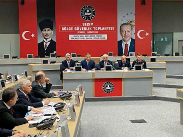 Vali Erol Seçim Bölgesi Güvenliği Toplantısı’na Katıldı
