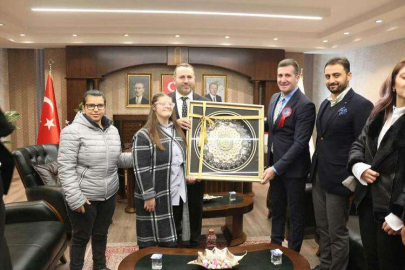 Erol Ve Tutuk’tan Down Sendromlu Çocuklara Destek