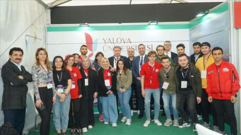 Rektör Bahçekapılı Öğrencileri Yalnız Bırakmadı