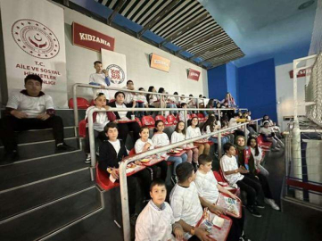 Sydv’dan Çocuklara Kidzanya Gezisi