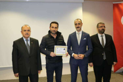 Deprem Kahramanlarına Ödülleri Verildi