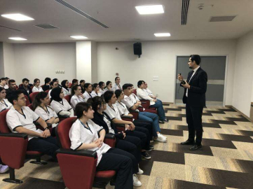 Başhekim Ergenç Stajyer Öğrencilerle Buluştu