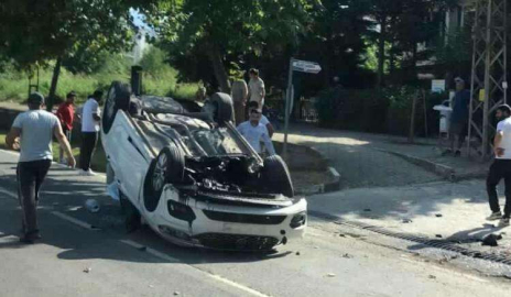 Termal Yolunda Otomobil Takla Attı 