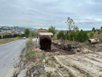 Çiftlikköy Belediyesi Bozuk Yollara Savaş Açtı