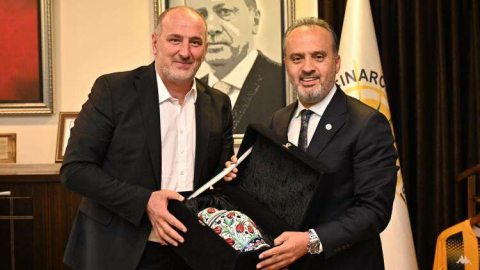 Bursa Büyükşehir Belediye Başkanı Çinarcik’ta