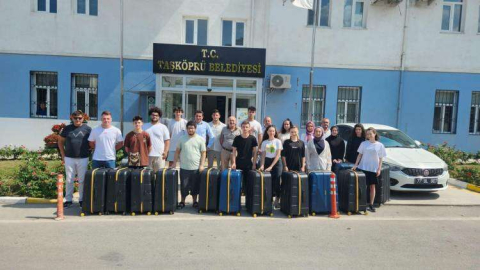 Üniversite Öğrencilerinin Bavulları Başkan Arslan’dan