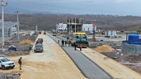 Yalova Makine OSB’de Yol Çalışmaları Hız Kesmiyor