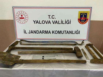 Yalova'da Kaçak Kazı Yapan 3 Kişi Yakalandı