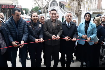 Muhtar Mahallesine Kütüphane Açtı