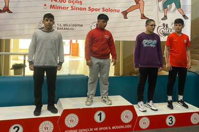 Şampiyonadan Madalya İle Döndü