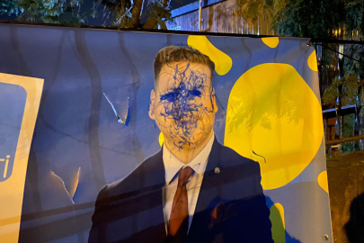 Tokay’dan Afiş Saldırısına Sert Tepki: