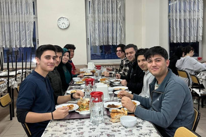 Akmeşe, Termal Fen Lisesi'nde Öğrencilerle İftar Açtı