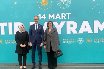 Eray Hizmet Ödülleri Törenine Katıldı