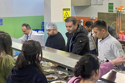 Yemekleri Akmeşe Dağıttı