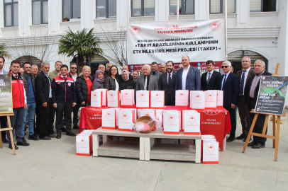 Çiftçiye 300 Kilo Çalı Fasulyesi Tohumu Dağıtıldı