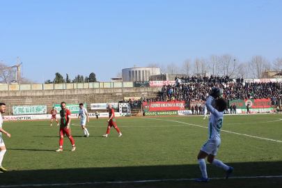 Yalova Derbisi’ni Galibi Yeşil Yalovaspor