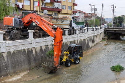 Balaban Deresi'nin Yatağı Temizleniyor